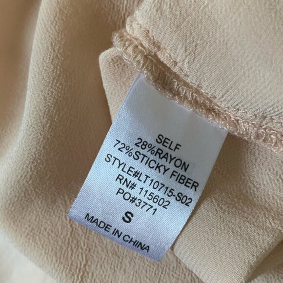 Anthropologie Lush Women’s Button Blouse Top 3/4 Length Sleeve Peach Pink Small - Picture 14 of 16